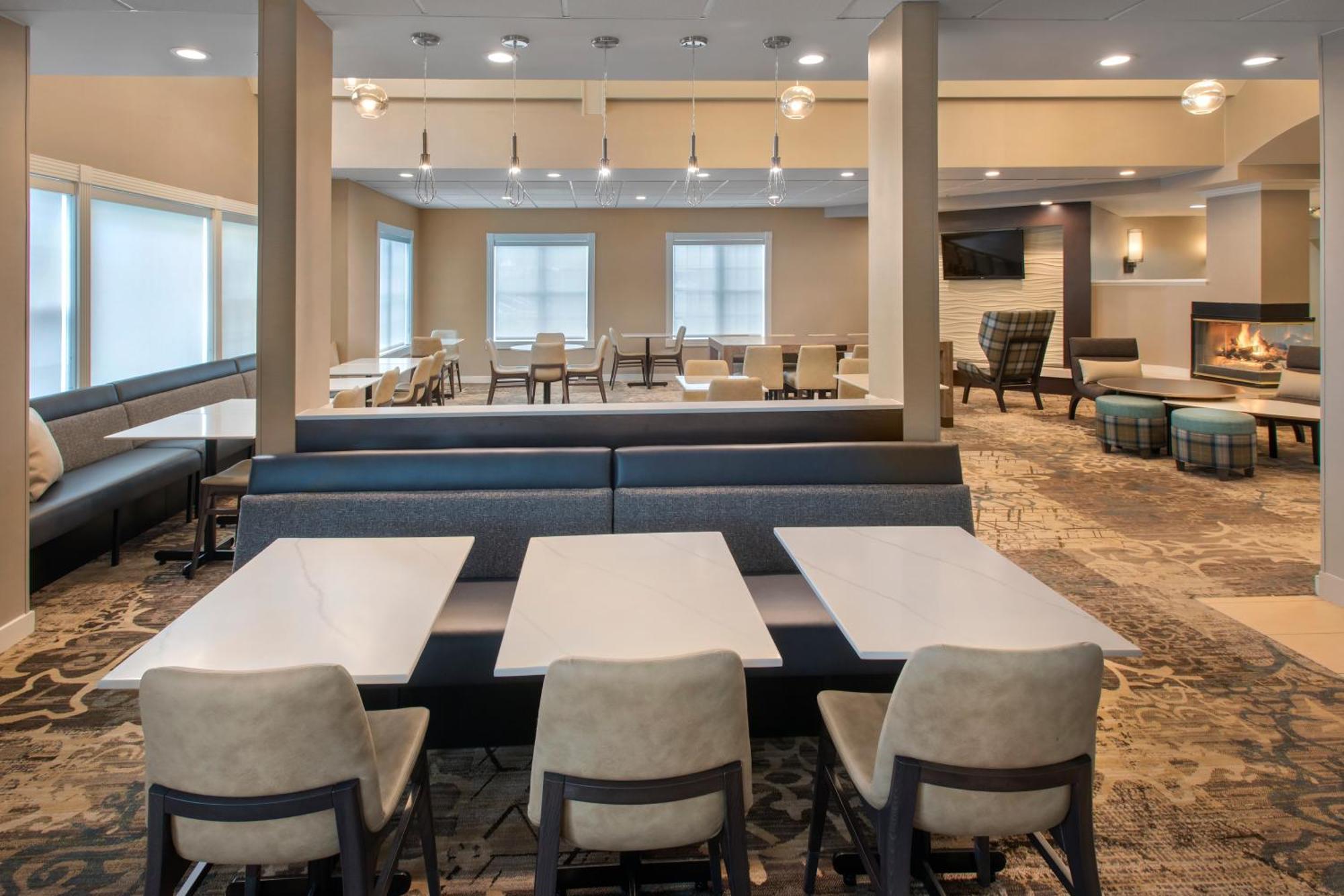 Residence Inn Hartford Manchester Bagian luar foto