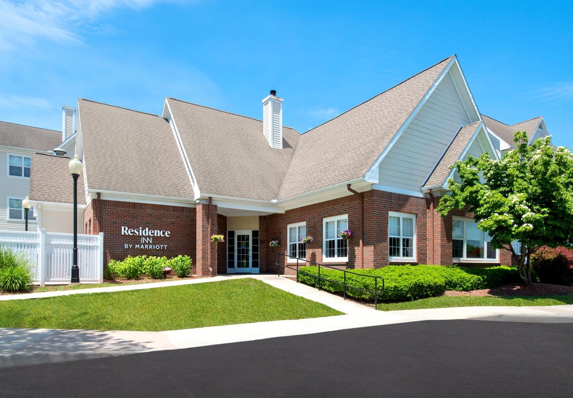 Residence Inn Hartford Manchester Bagian luar foto