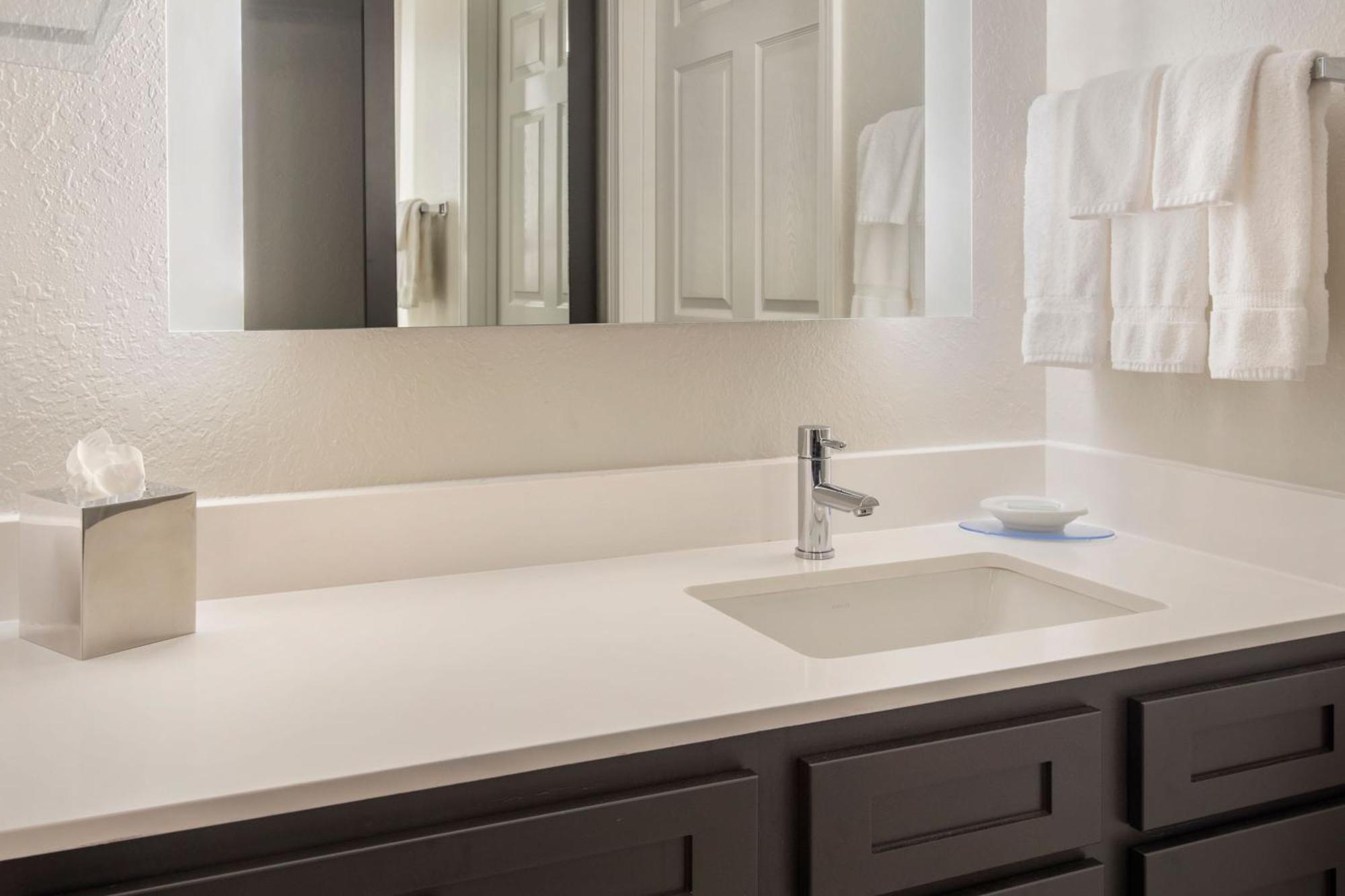 Residence Inn Hartford Manchester Bagian luar foto